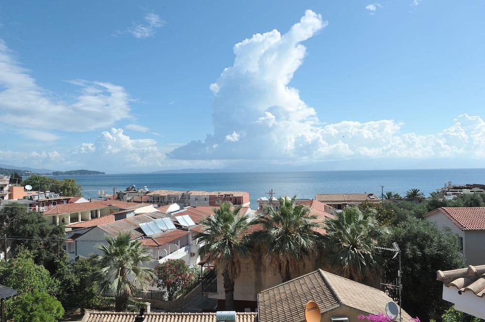 Kerkyra Beach Hotel & Apartments Benitses  Ngoại thất bức ảnh