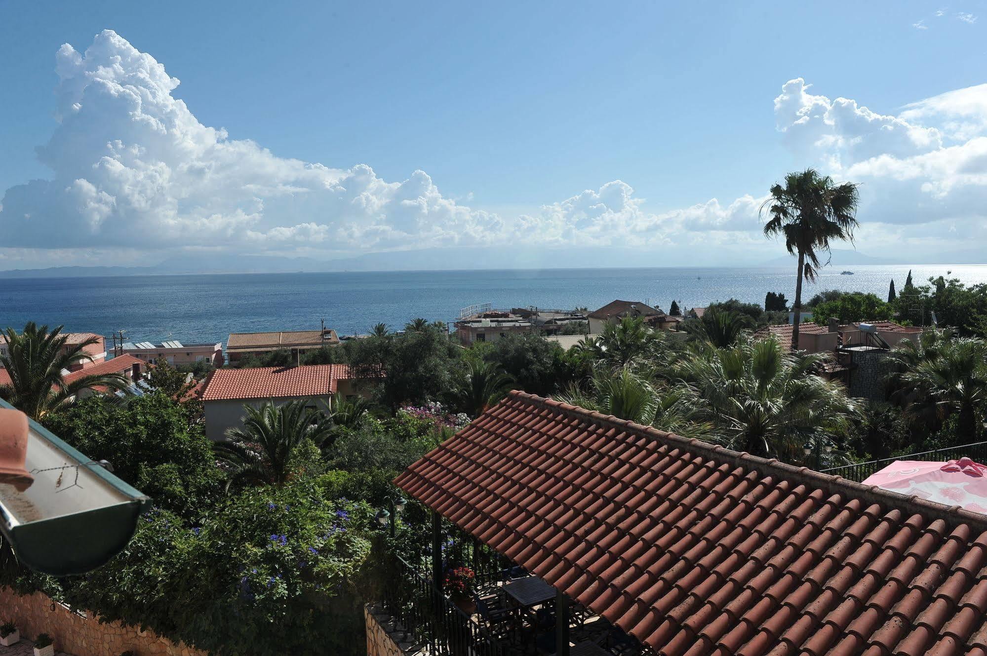 Kerkyra Beach Hotel & Apartments Benitses  Ngoại thất bức ảnh